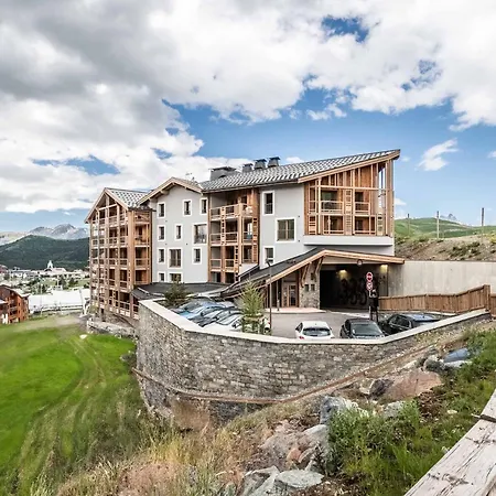 Aurea Alpe D'huez - By Emerald * Huez